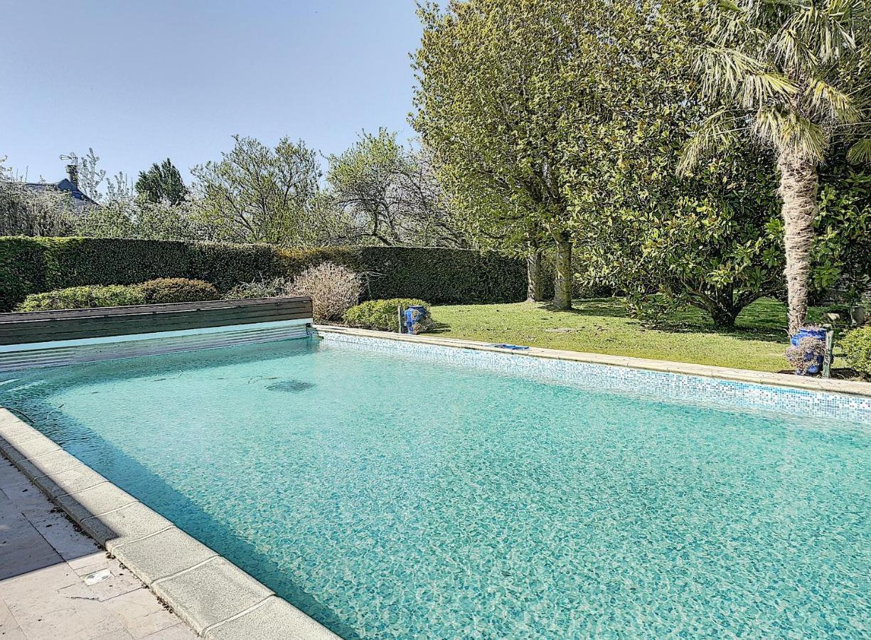 Gite De Charme "La Maison Saint-Leonard" Avec Piscine, Spa, Vue Sur Le Mont Saint-Michel Vains Экстерьер фото