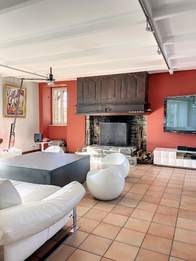 Gite De Charme "La Maison Saint-Leonard" Avec Piscine, Spa, Vue Sur Le Mont Saint-Michel Vains Экстерьер фото