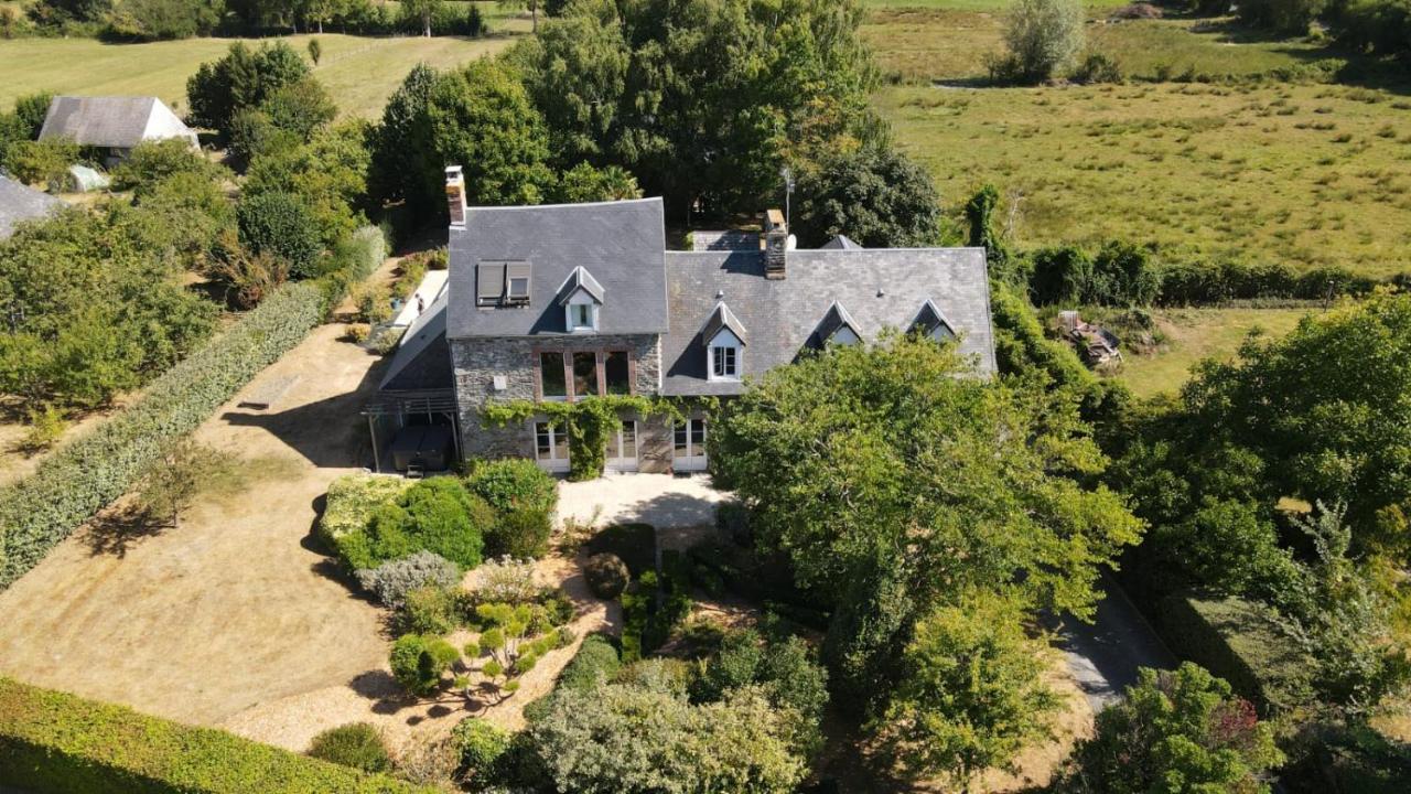 Gite De Charme "La Maison Saint-Leonard" Avec Piscine, Spa, Vue Sur Le Mont Saint-Michel Vains Экстерьер фото